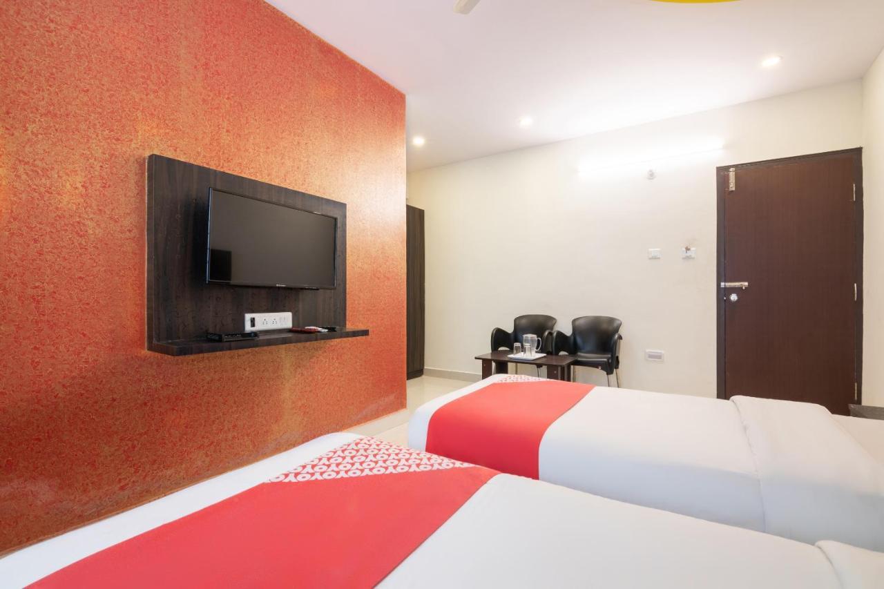Oyo 13594 Mathrushree Residency Hotel Bangalore Exterior photo