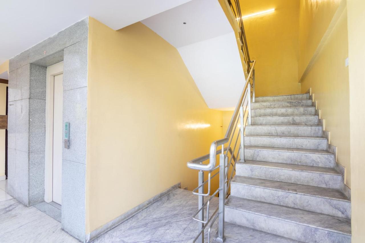 Oyo 13594 Mathrushree Residency Hotel Bangalore Exterior photo